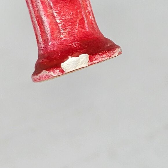 Hagen Renaker Fire Hydrant Miniature Figurine Red Matte *Chip* - Picture 6 of 7